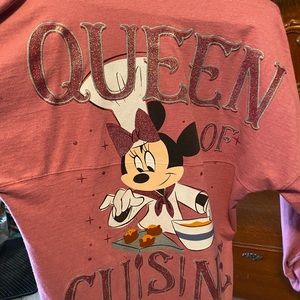 Disney Minnie Queen if Cuisine sweatshirt. Large